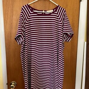 Women’s 3x Michael Kors Maroon and White casual mini dress or cover up.